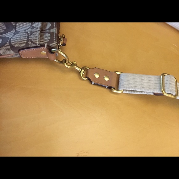 Tan Coach Crossbody Purse - Picture 4 of 7